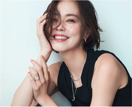 浅見れいなさん