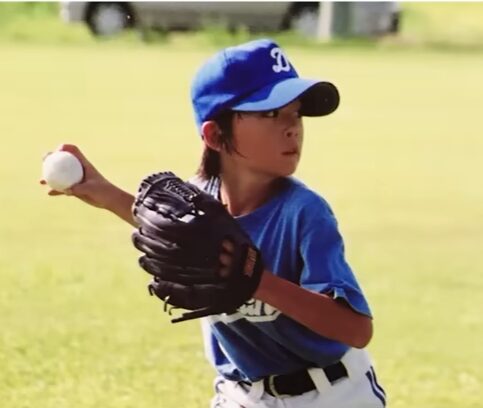 野球に取り組む小学生の犬飼貴丈さん
YouTubより切り抜き