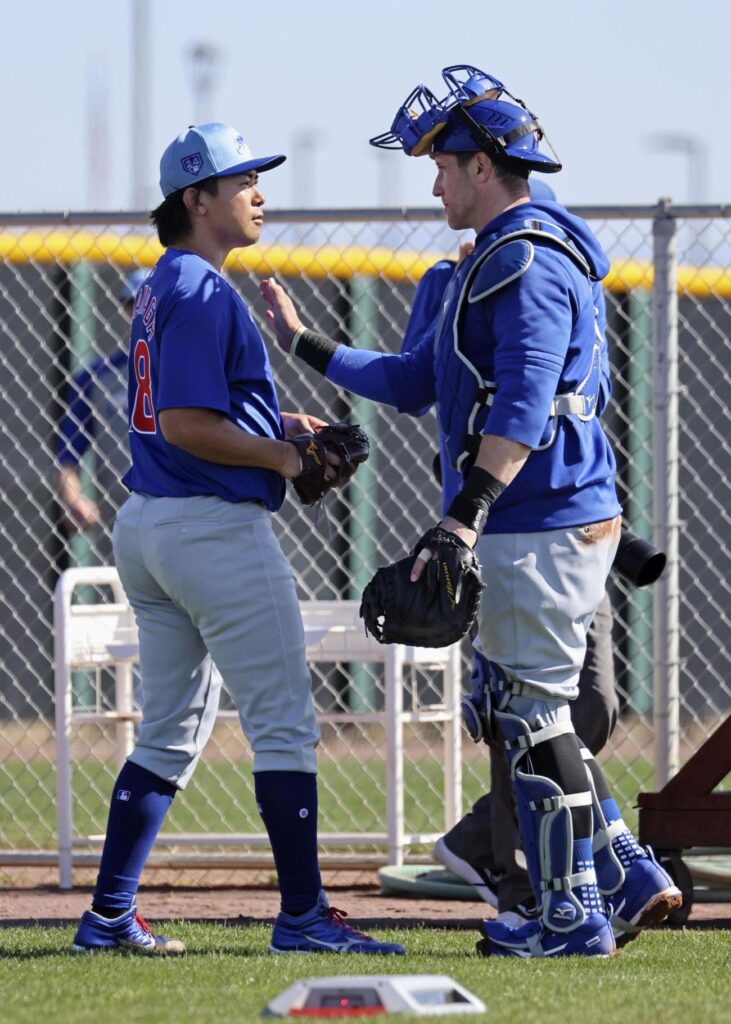 今永昇太さんとヤン・ゴームズ選手