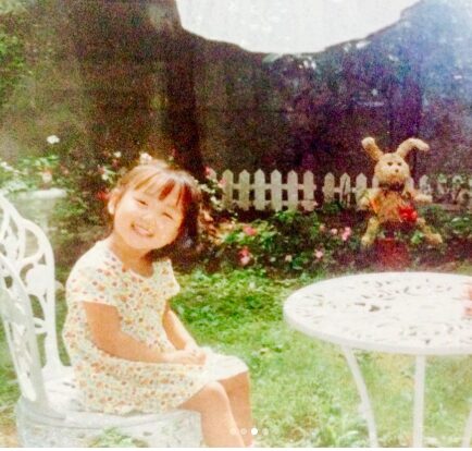幼少期の菅井友香さん Instagramより
